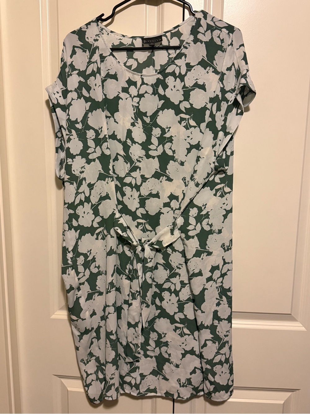 Collection B Green and White Floral Tie-Front Midi Dress